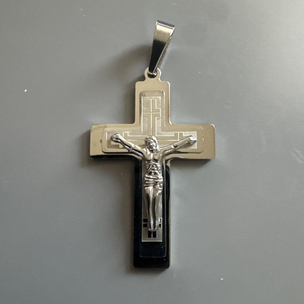 Silver Plated Cross Pendant Jesus Christ Stainless Steel 24” Box Chain Unisex